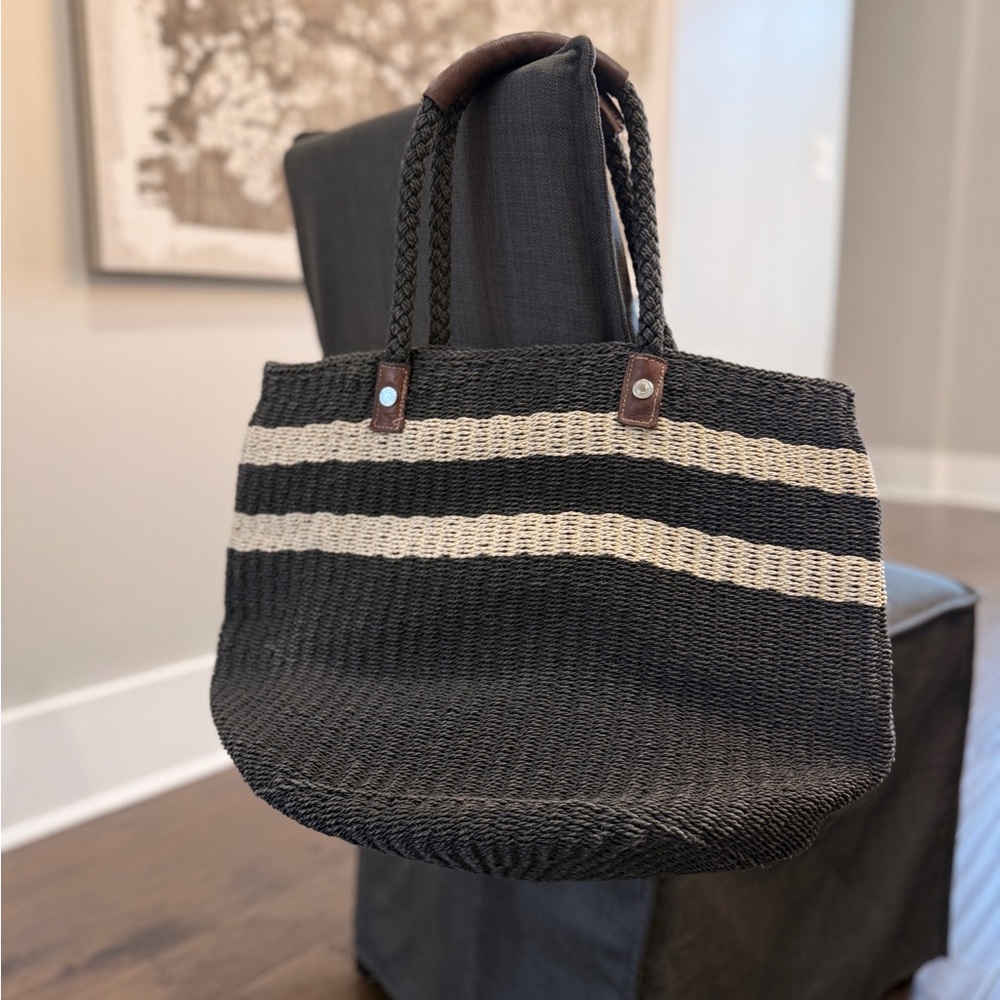 Gap Black and Cream Woven beach/tote Bag